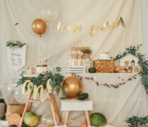 One Year Old Baby Dining Chair Lablossom Flag Birthday Party Birthday Senteo Scene Placement Festival Dress Dress