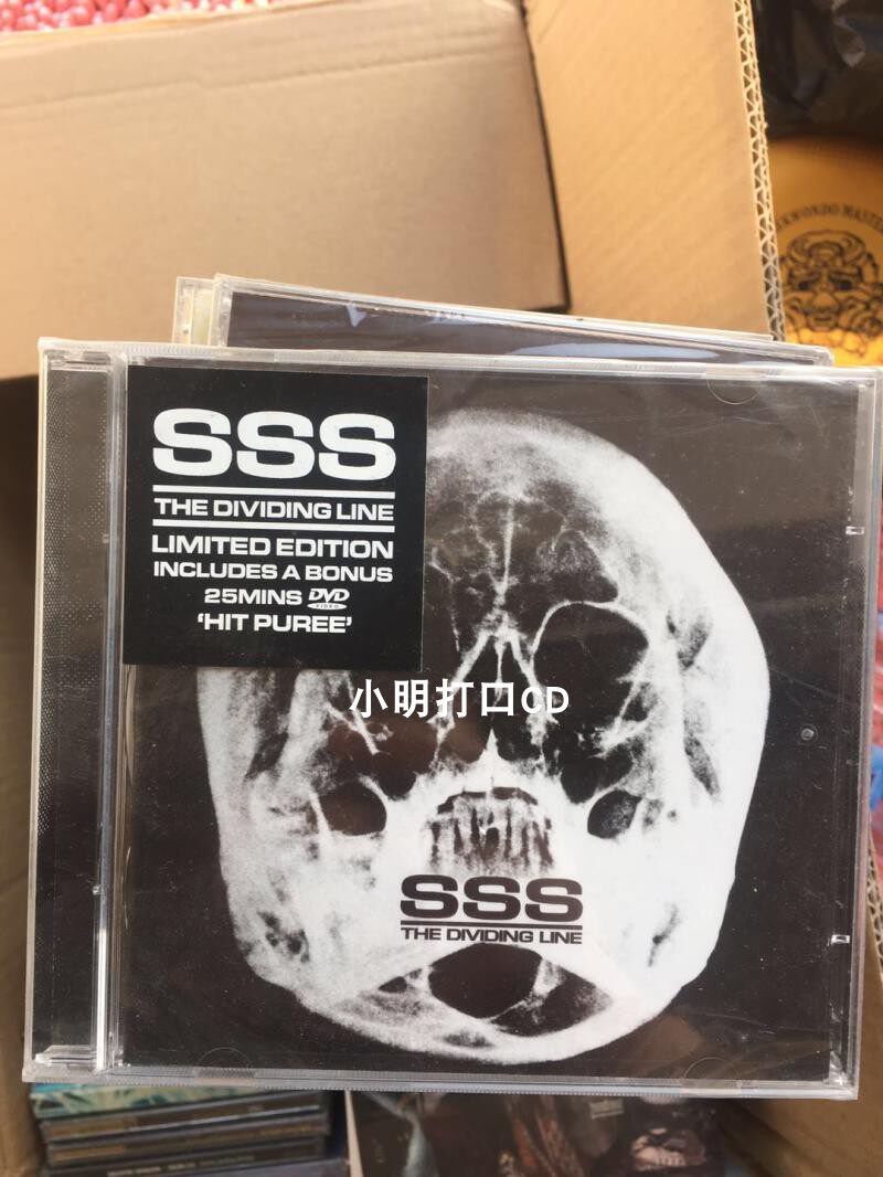 Divying Line SSS O undemolished CD DVD A3