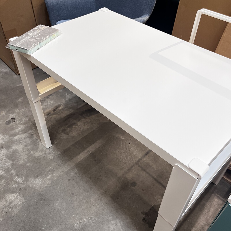 Guoguomuxiong Chongqing Ikea Pelle Children's Desk Height Adjustable 96× 58cm Without Corner Protectors Guoguomuxiong Chongqing Ikea Pelle Children's Desk Height Adjustable 96× 58cm Without Corner Protectors