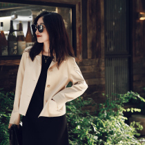 Zhao Tan Ai M Shi Chenxi pearl powder Turkish lambskin lapel lapel sleek fashionable short leather jacket