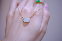 Gentleness is your gaze up to the same as you 18k gold inlay and field jade seed warm white oval egg noodles