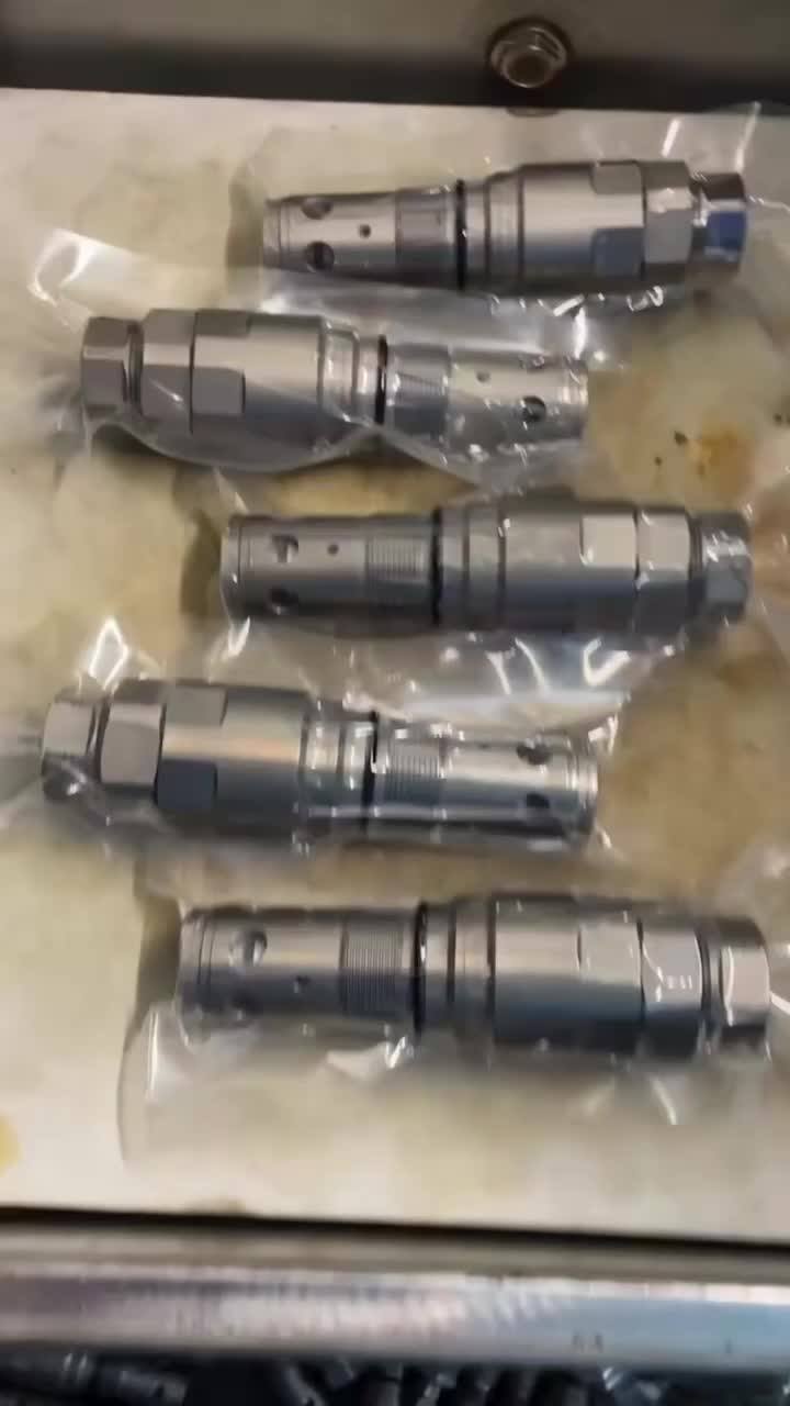 Excavator EX100-5 Travel Relief Valve 4378662 9159923 9144846