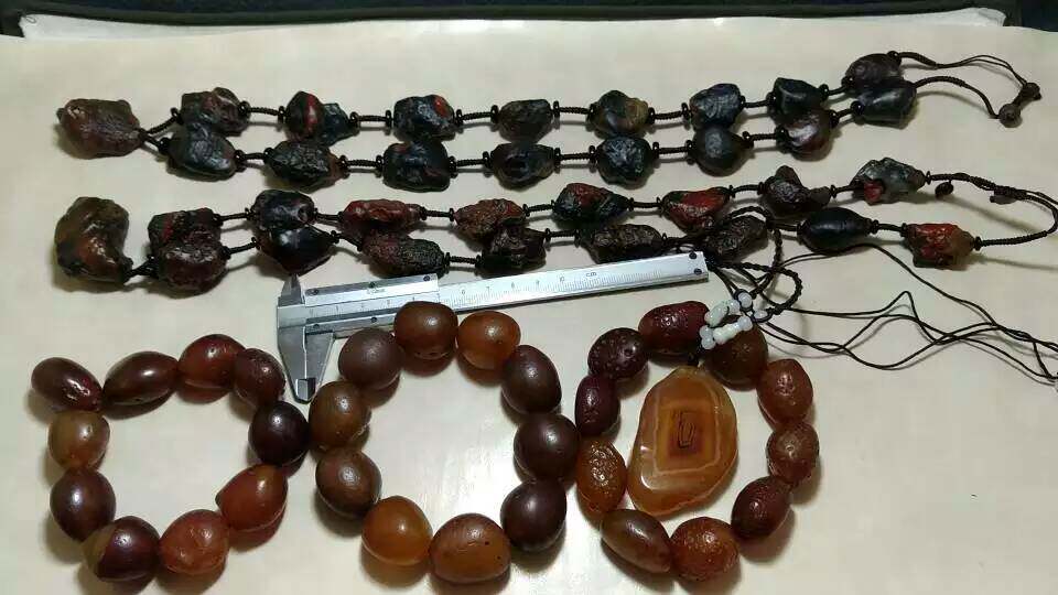 Old agate hand string pendant chicken blood fire agate with shape necklace size contraption hand 350-800