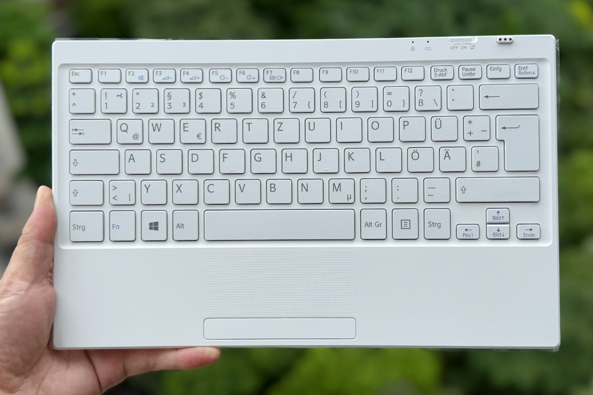 索尼 Sony VAIO Tap 11 (SVT11) 平板电脑无线键盘 VGP-WKB16/WKB16A 原装全新多国布局，附带 win7/win8/win10/win11 驱动安装与配对避坑指南