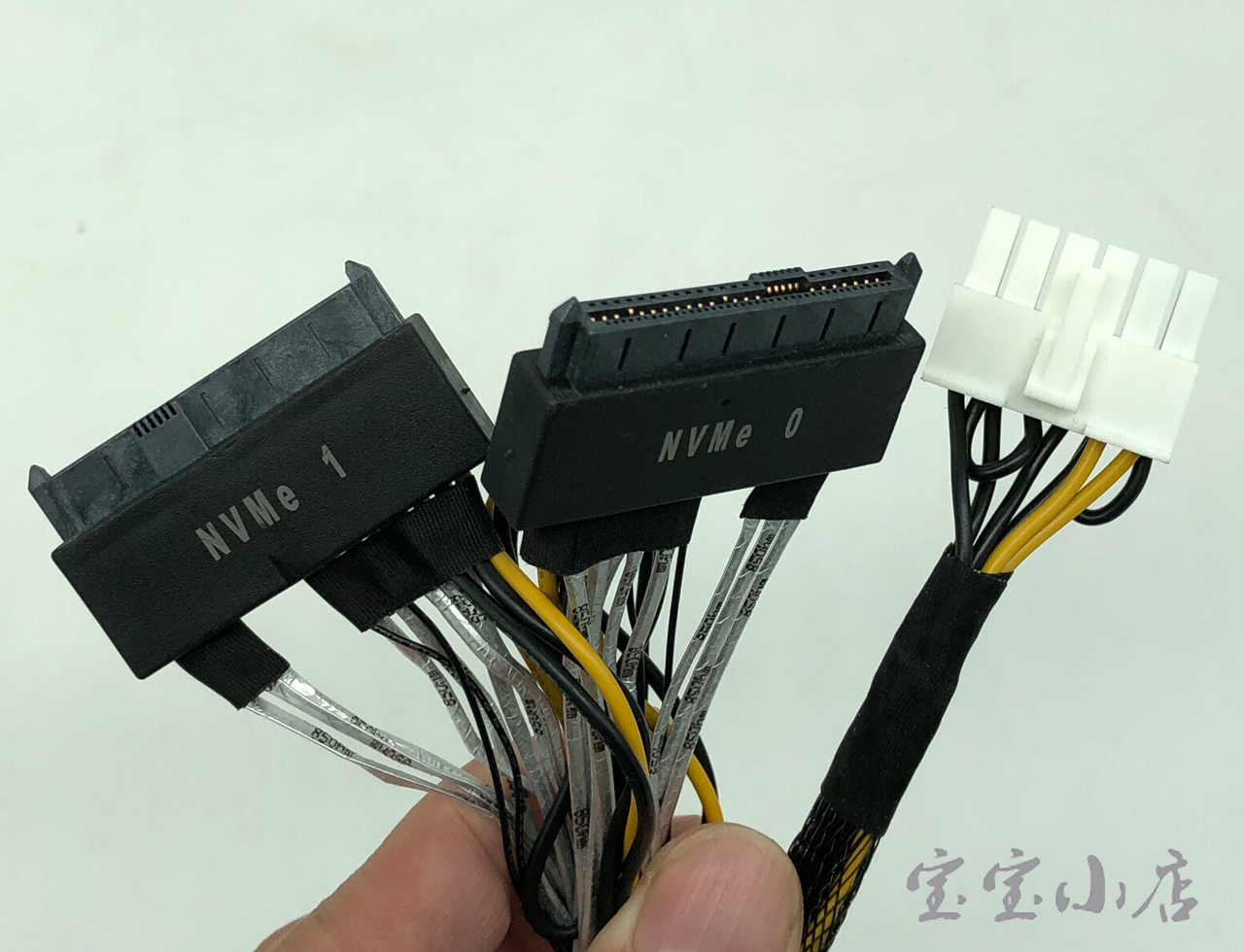 D P/N 052JTN 全新戴尔 DELL 双通道 SFF-8643 转 SFF-8639 NVMe SSD U.2固态硬盘数据线 12pin供电-宝宝小店,只卖正品 收售工厂呆滞库存尾单 D P/N 052JTN 全新戴尔 DELL 双通道 SFF-8643 转 SFF-8639 NVMe SSD U.2固态硬盘数据线 12pin供电