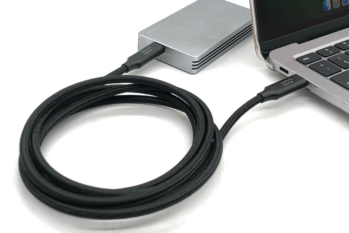 贝尔金belkin PD充电数据线凯芙拉全功能一线通20G适用于苹果15 pro 1.5米 60瓦E-marker一线通 USB C TO USB C CABLE