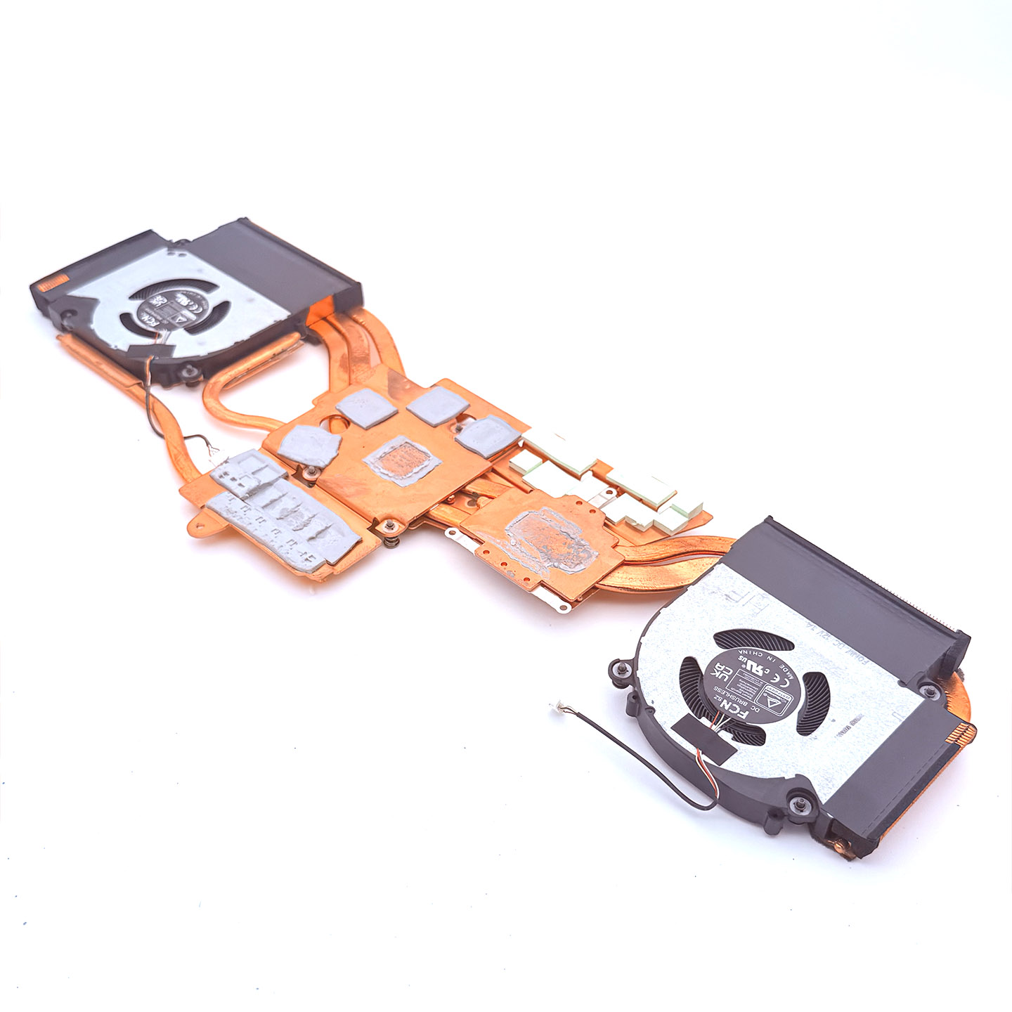 Clevo V170 /将星 X17 高温掉帧怎么办?检查 FQNW/FQNX 双风扇与 6-31-V17RN-101 散热模组 ,笔记本高温不一定是风扇坏了-3Cgeek,只卖正品 收售工厂呆滞库存尾单 Clevo V170 /将星 X17 高温掉帧怎么办?检查 FQNW/FQNX 双风扇与 6-31-V17RN-101 散热模组 ,笔记本高温不一定是风扇坏了