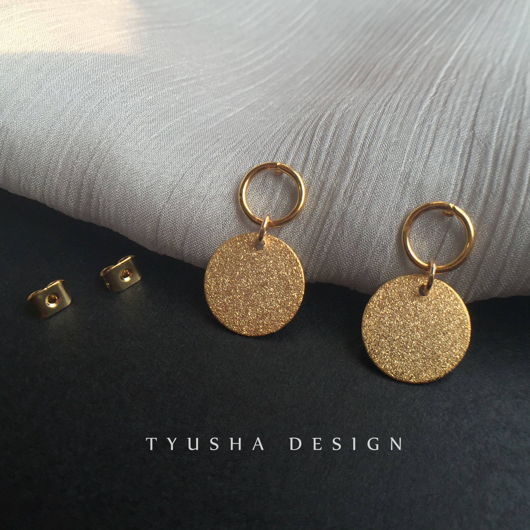 TYUSHA design 18K gold gold gold ring frosted round plate round card earrings earrings ear needle quality model