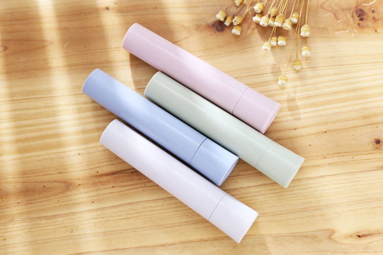 Mini quần áo xách tay dính tóc du lịch hàng ngày con lăn nhỏ cầm tay có thể xé giấy dính - Hệ thống giá giặt máy cắt lông xù quần áo tốt