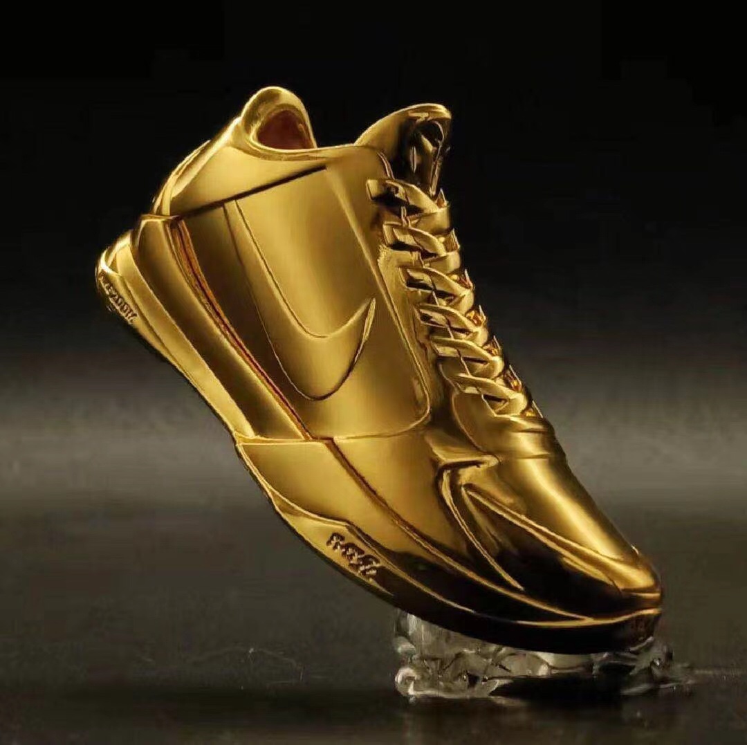 Zoom Kobe5 Cosby metal shoes in metal shoes