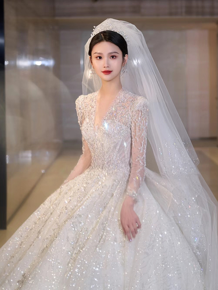 Wedding bride 2024 new heavy chief sleeve V collar out of the main yarn retro large size pregnant woman high -end dragging Wedding bride 2024 new heavy chief sleeve V collar out of the main yarn retro large size pregnant woman high -end dragging