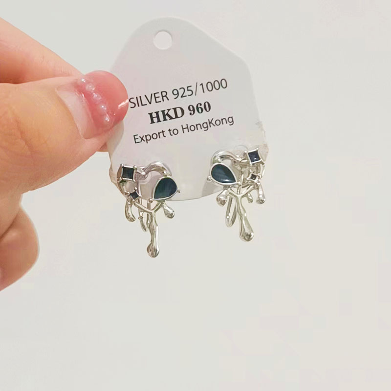 Melt loving black drop oil ear clip no earthen hole can wear sweet and hot girl Jane about Korean wind everyday can be worn-Taobao