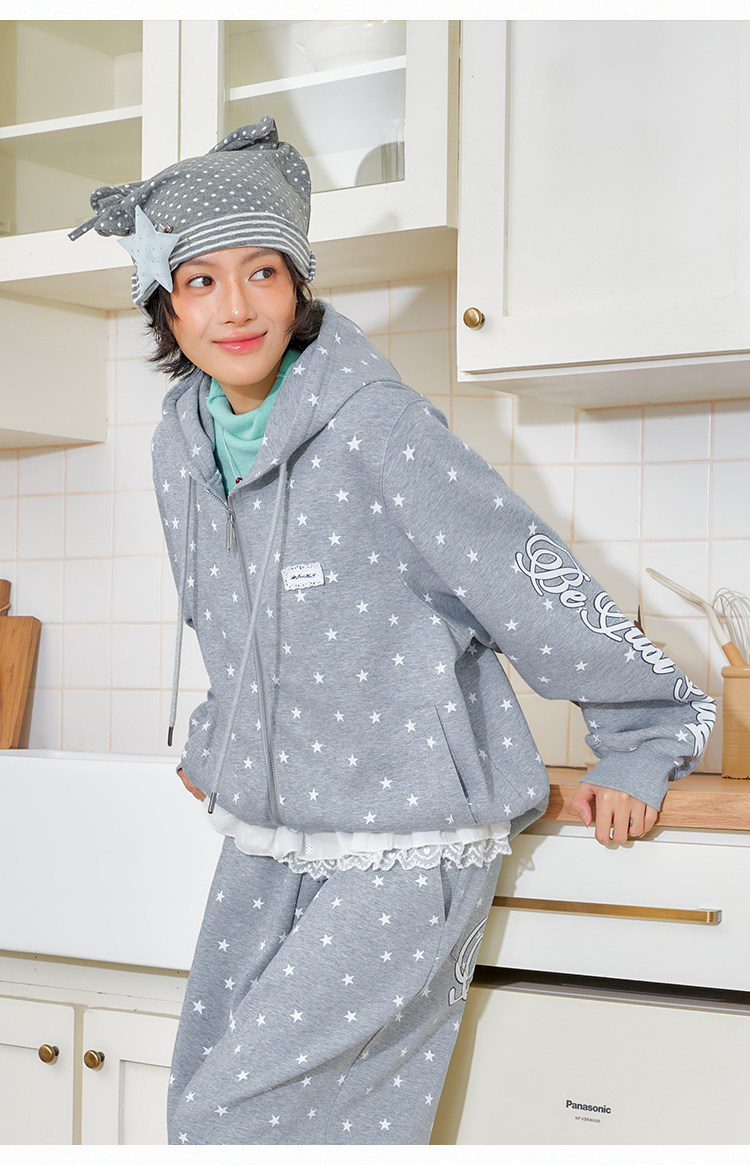 BJHG Star Print Zip-Up Hoodie