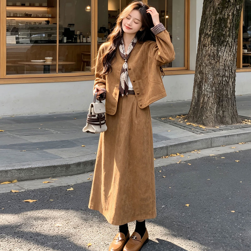 Plus Size Women's Clothing 2026 Autumn and Winter New Style Fat mm (Plus Size) Coffee-Colored Plaid Tweed Jacket with Patchwork Skirt Two-Piece Set