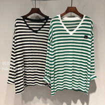 2021 early Autumn New Big V collar loose Han fan thin smile face Zhang Tsai long sleeve Tencel striped T-shirt sunscreen women