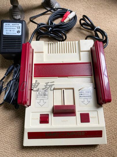 Nintendo FC original game console modified with AV output