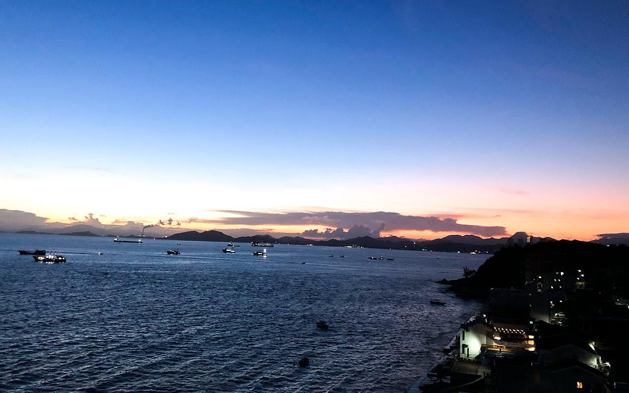 惠州双月湾～巽寮湾～小星山～小东沙～浮潜 偶遇出海货轮 感受湛蓝清澈的海水 阳台看日落！