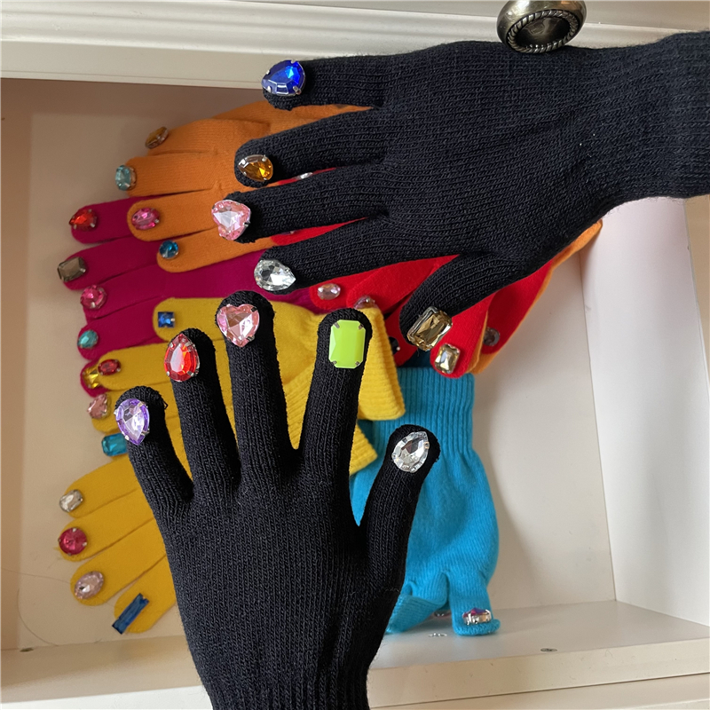 Women's Retro Streetwear Solid Color Gloves 1 Set display picture 3