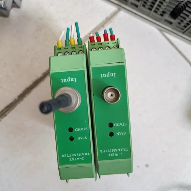 Negotiable Price for Tp-Kph Smart Transmitter, in Good Condition with Slight Signs of Use Fully Functional, Using the Original Parts.