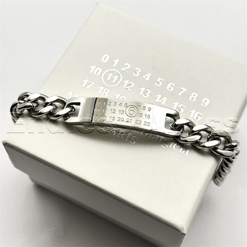 Endless Abyss 23Ss Classic Digital Logo Nameplate Bracelet for Men and Women, Trendy Cuban Bracelet for Couples