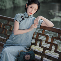 Lan Dais spring and summer silk satin woven silk satin woven fabric Chinese retro Republic flower buckle one city wind wool cheongsam