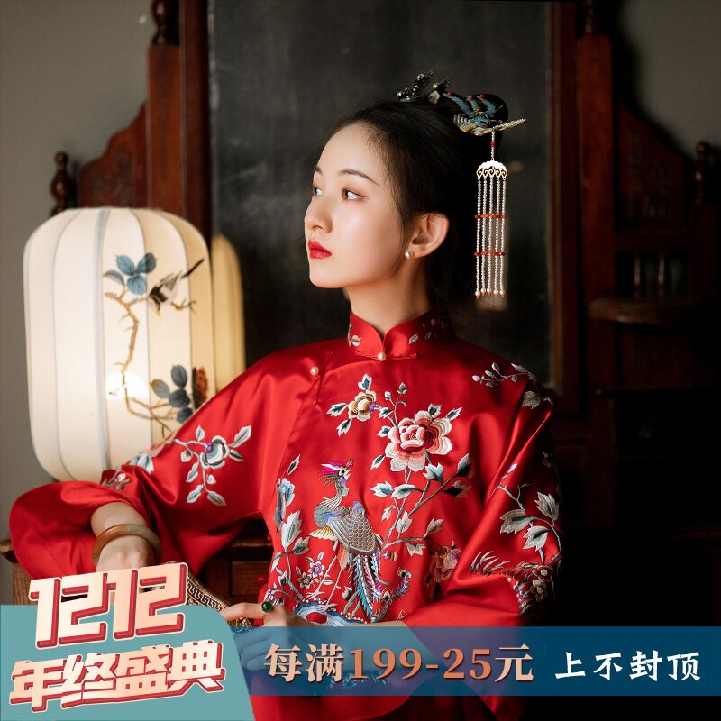 Tongxin (machine embroidered version) A city wind fortune, a wedding dress Chinese embroidered bride dress