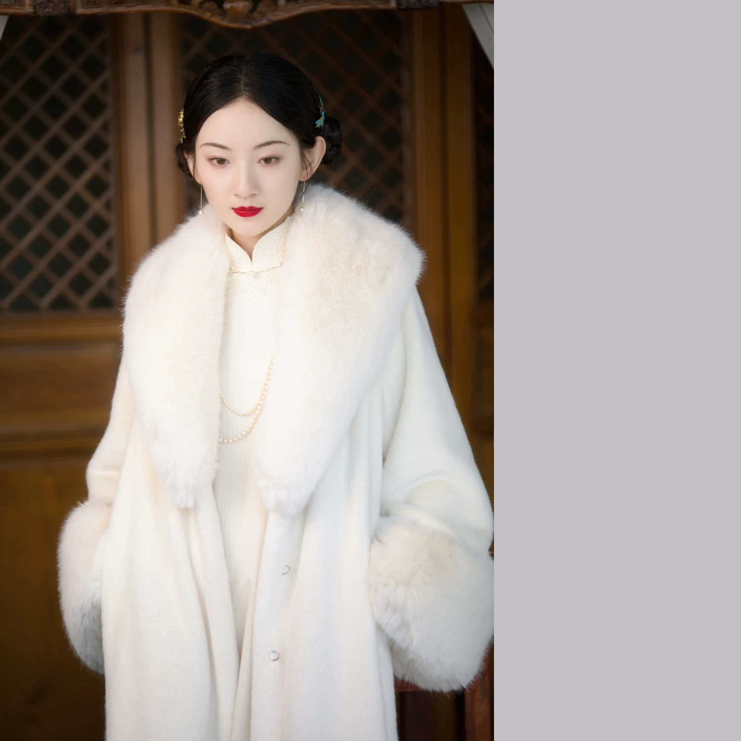Winter comfortable keep warm coat, loose fit, genuine leather