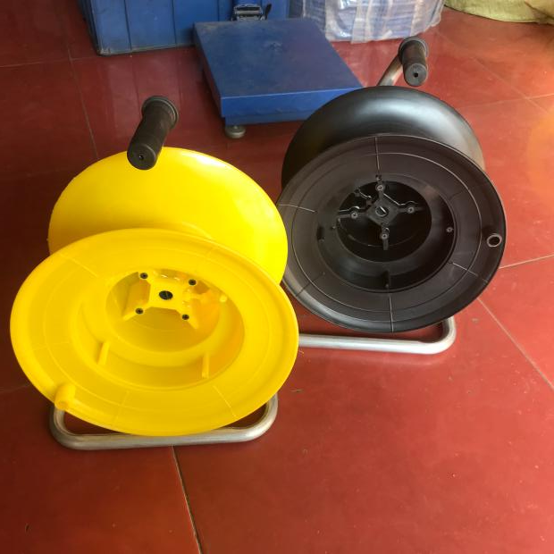 Promotional communication line signal reel plastic insulated reel resistant to falling winding reel empty roller hand scribing reel