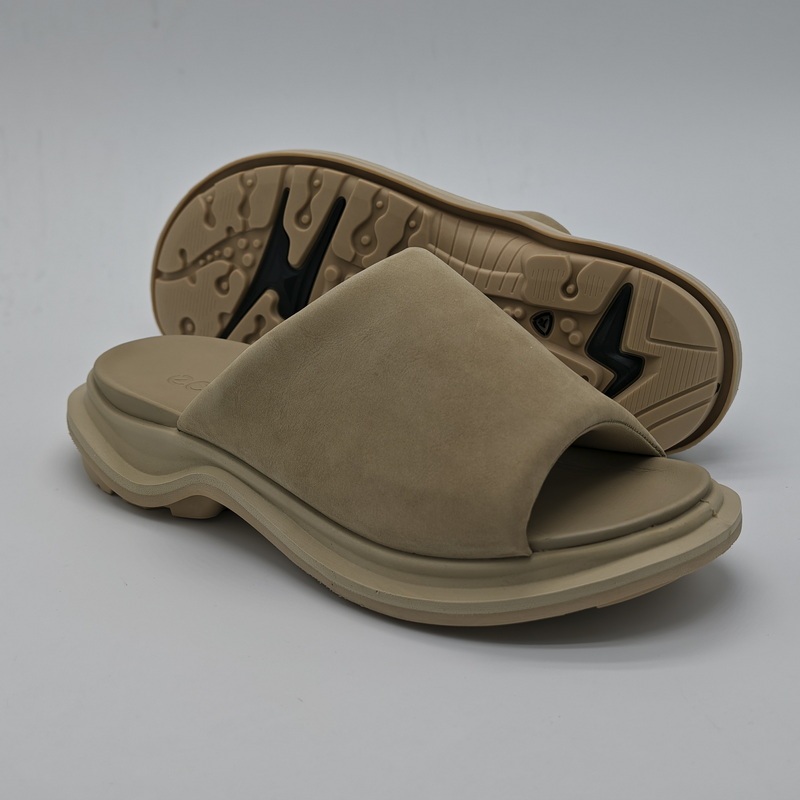 Ecco New Comfortable Casual Simple Non-Slip Thick-Soled Slippers and Sandals Size 37 Off-Road Series 822233