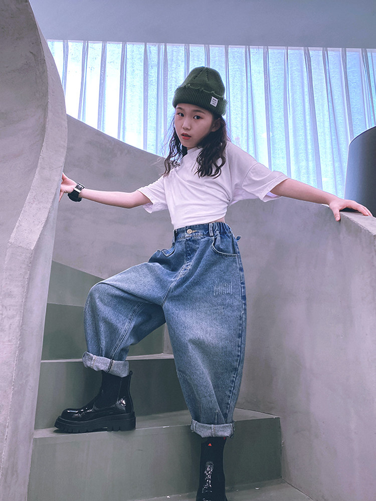 Girl's jeans 2022 Autumn loaded with summer clothes Korean version Children's Yoo CUHK Casual Kharen Pants Pants Men