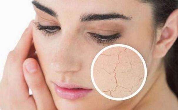 ���Լ��������һ���ۻ���С��Ů