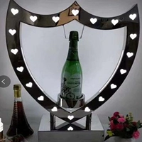 Флуоресцентное зеленое шампанское король вино сиденье сиденье