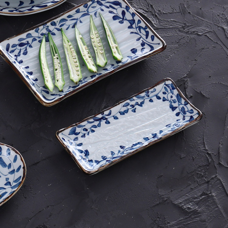 A Japanese dessert plate Rounded rectangular plate Hand-painted plate Sushi long plate Cake plate Long plate