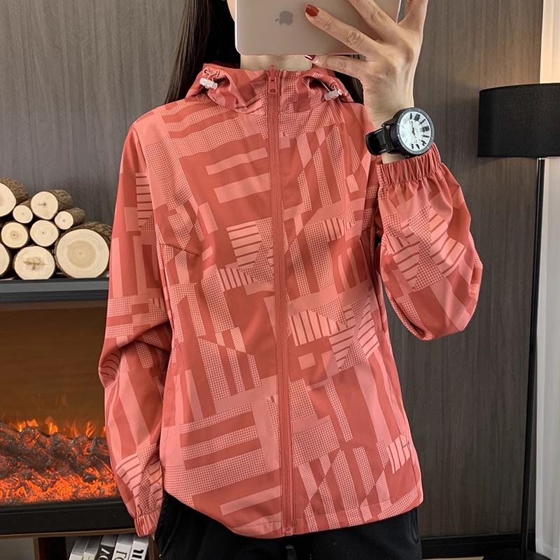 Reversible Jacket, Women's Double-Layer Soft Shell Jacket, Spring and Autum Outdoor Waterproof and Windproof Hooded Mountaineering and Hiking Clothing Reversible Jacket, Women's Double-Layer Soft Shell Jacket, Spring and Autum Outdoor Waterproof and Windproof Hooded Mountaineering and Hiking Clothing