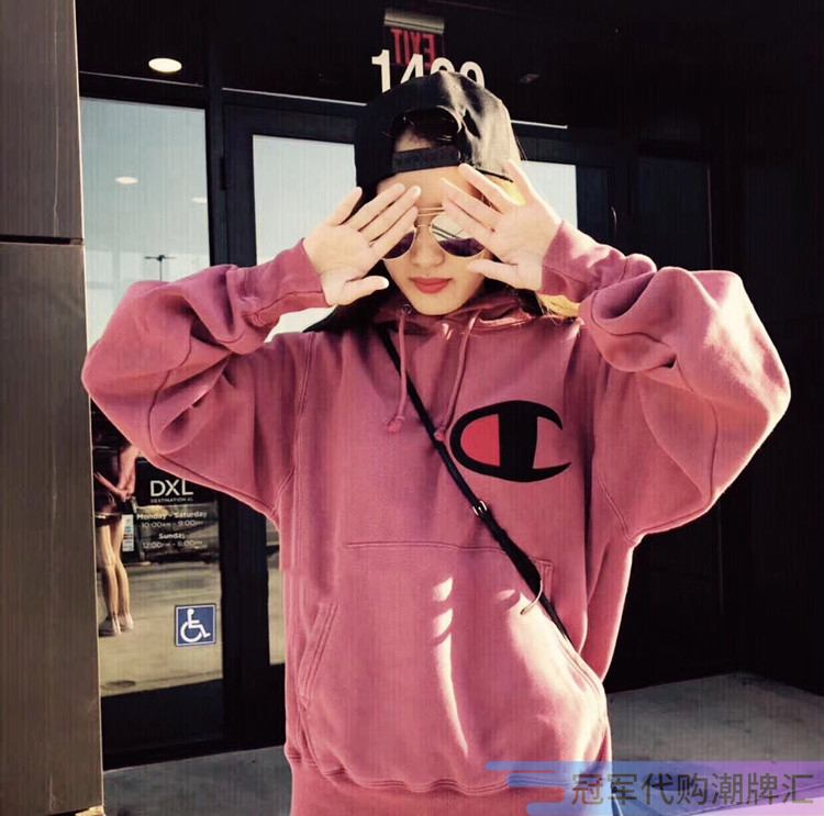 Sweatshirt homme CHAMPION en Coton - Ref 3128410 Image 1