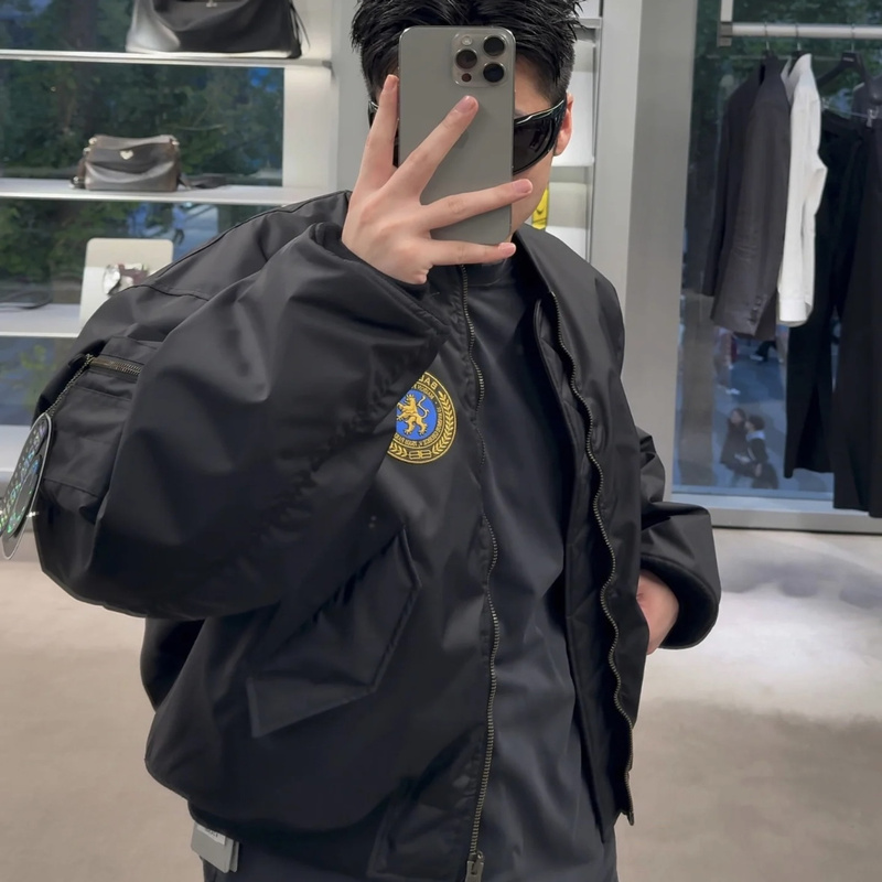 Popdada25 Autumn and Winter Chelsea Badge Windproof Nylon Bomber Jacket Ma1 Bomber Popdada25 Autumn and Winter Chelsea Badge Windproof Nylon Bomber Jacket Ma1 Bomber