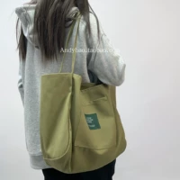 Зеленый вместительный и большой шоппер