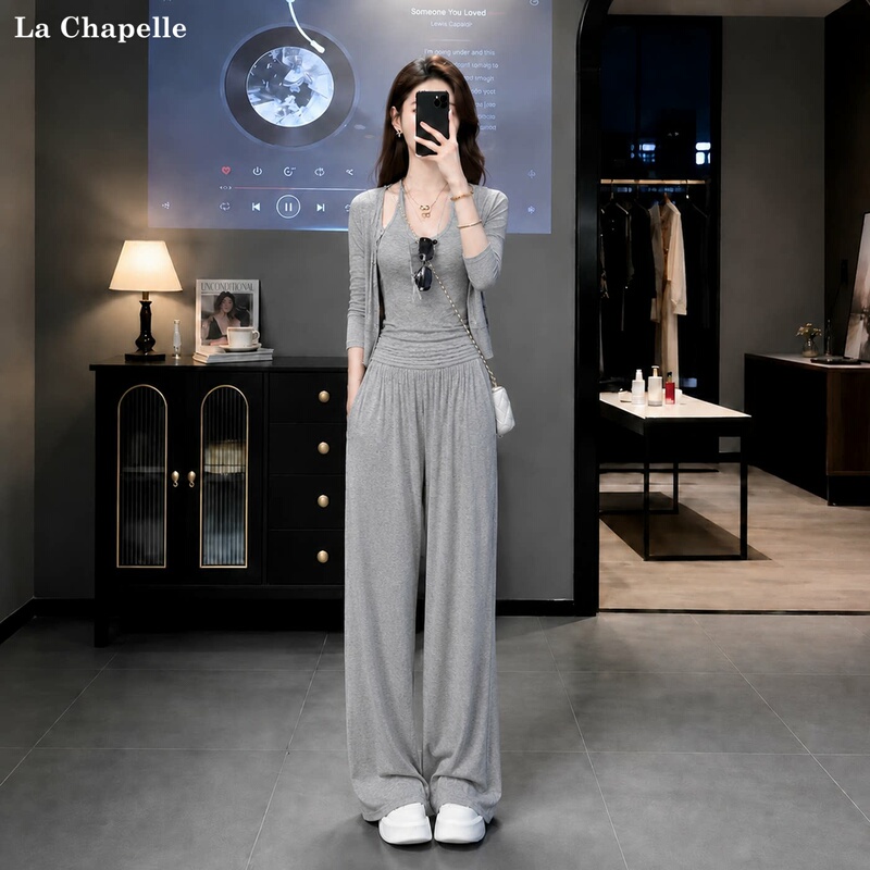 La Chapelle Relaxed Casual Sports Suit for Women, Summer 2026 New Style, Gray Cardigan, Wide-Leg Pants, Three-Piece Set La Chapelle Relaxed Casual Sports Suit for Women, Summer 2026 New Style, Gray Cardigan, Wide-Leg Pants, Three-Piece Set