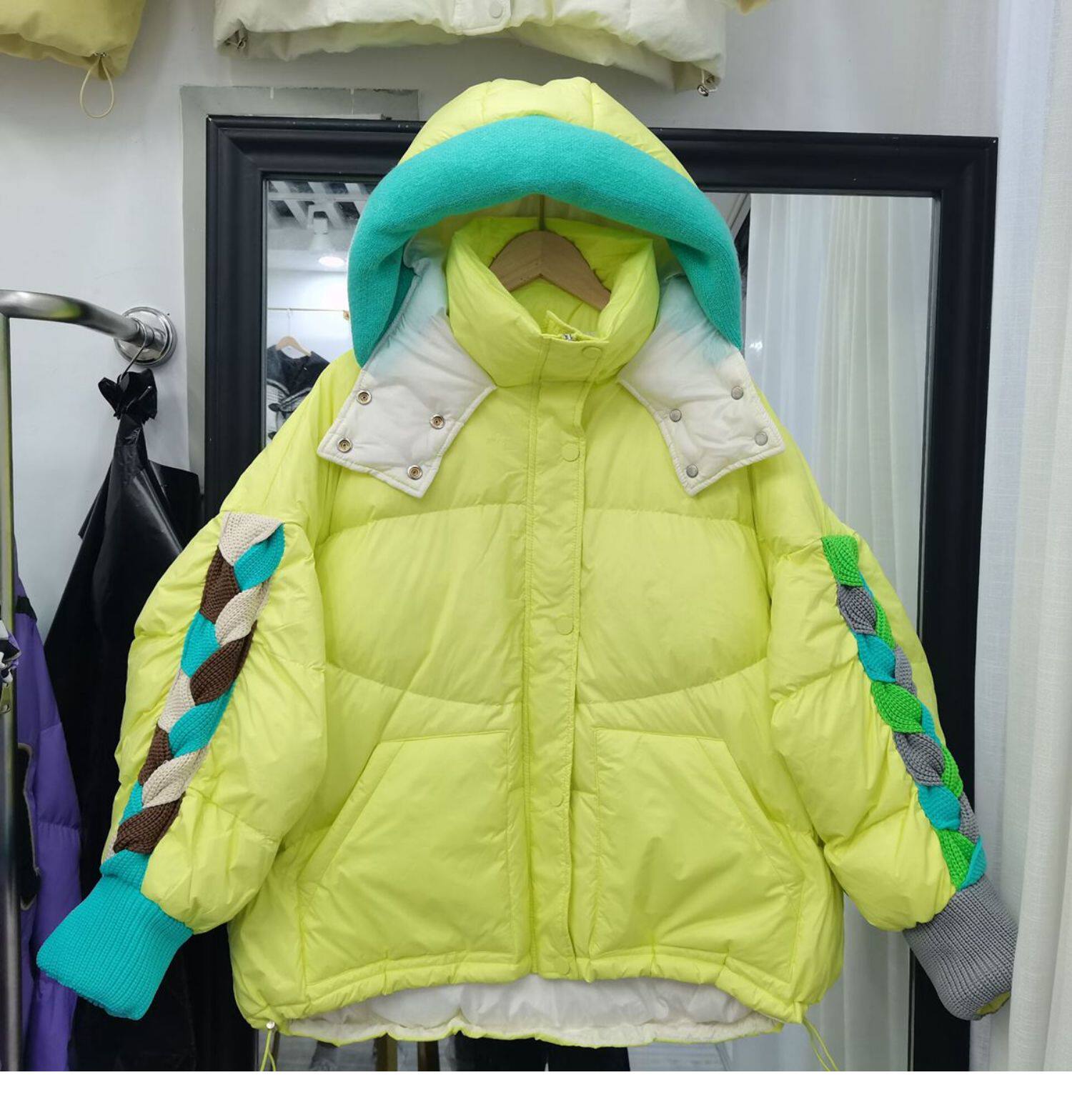 2022羽绒服女短款针织连帽拼接袖韩版糖果色反季清仓设计感外套潮详情4