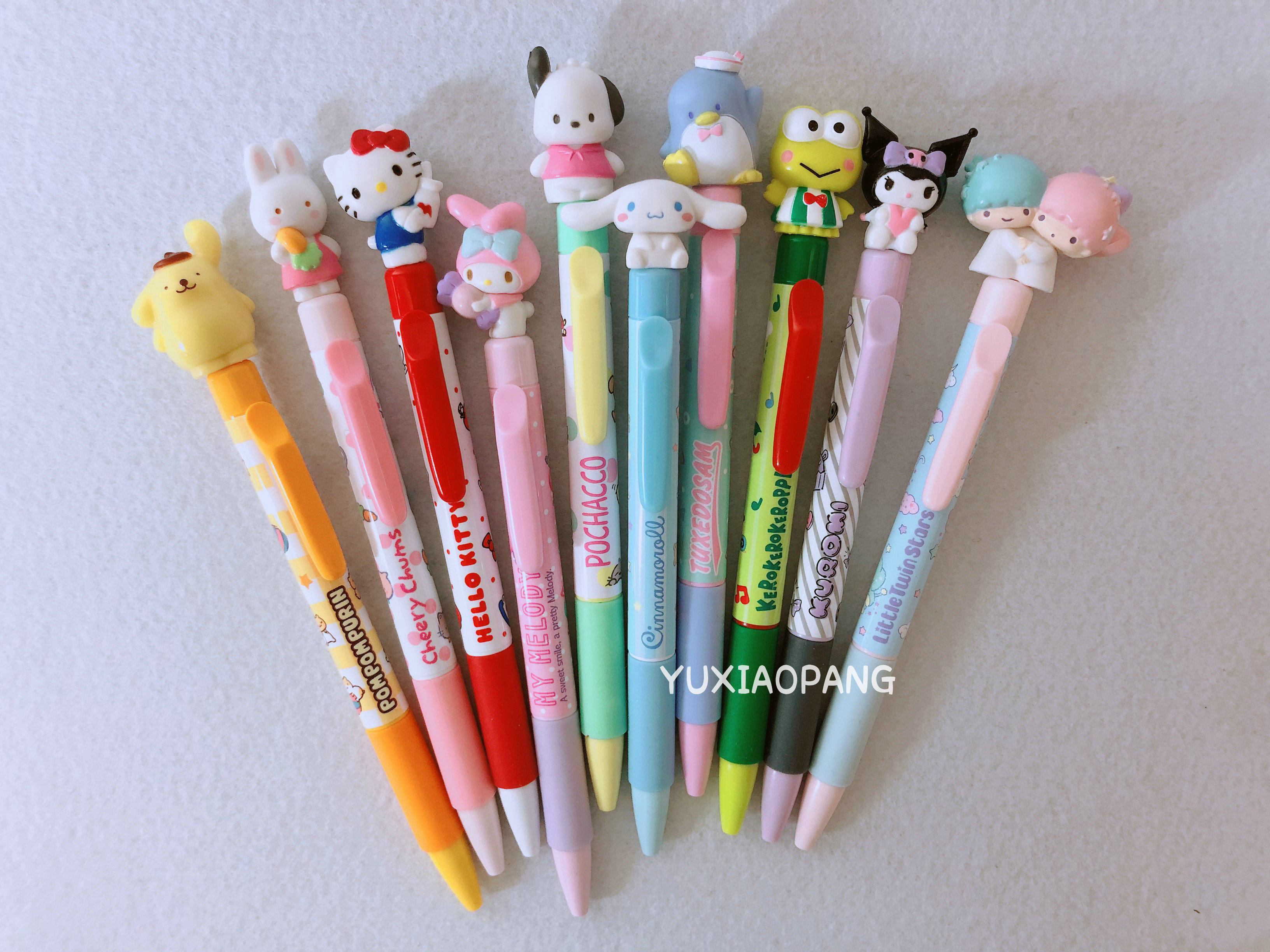 Japanese Sanrio Gull Kitty Twin Star Yugui Dog figure Dog Pull Pen atomic pen