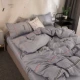 Phong cách hàn quốc sang trọng màu đỏ lưới với cùng một tấm chăn trái tim bốn bộ 4 bộ đồ giường ký túc xá sinh viên bộ ba mảnh