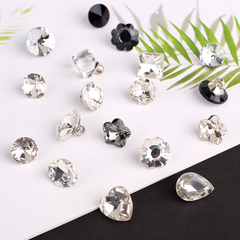 Fashionable Crystal Glass Diamond Buttons, Men's and Women's Shirt Buttons, Cardigan Black and White Clothing Decorative Small Buttons Fashionable Crystal Glass Diamond Buttons, Men's and Women's Shirt Buttons, Cardigan Black and White Clothing Decorative Small Buttons