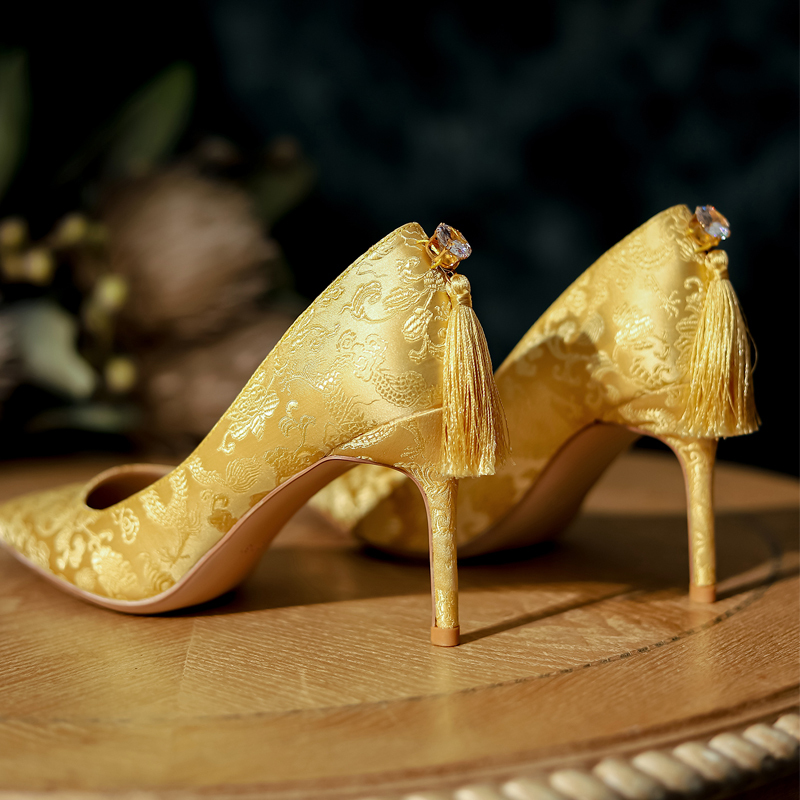 Golden Xiuhe Wedding Shoes for Women, Chinese-Style Wedding Shoes, Champagne Bridal Shoes, High-Heeled Cheongsam Shoes, Formal Dress Shoes Golden Xiuhe Wedding Shoes for Women, Chinese-Style Wedding Shoes, Champagne Bridal Shoes, High-Heeled Cheongsam Shoes, Formal Dress Shoes
