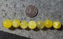 Slightly defective beeswax beads 15-16MM H8-14