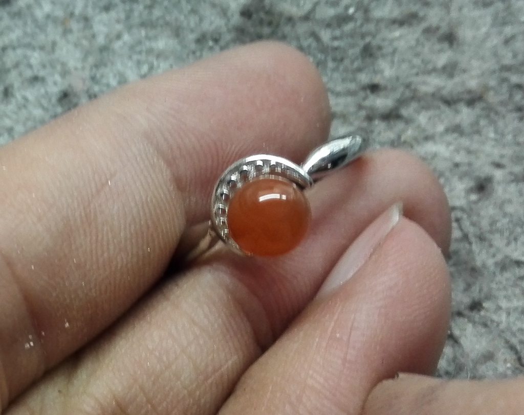 South Red South Red Agate Ring Small Welfare Price Random Shipping Style Is All Small Size