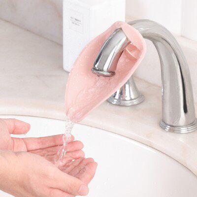 Baby Water Guide Trough Extenders Tap Extension Children Lengthened Water-wash Washers Water Diversion children Handwashing machines