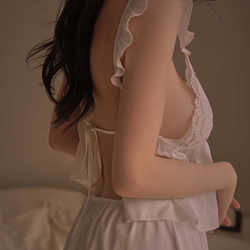 ຊຸດນອນ Sexy B009 ຊັ້ນສູງ lace sentimental ເຕົ້ານົມຂະຫນາດນ້ອຍໂປ່ງໃສ underwear ແມ່ຍິງຄວາມງາມກັບຄືນໄປບ່ອນ suspender nightgown ແບບ summer