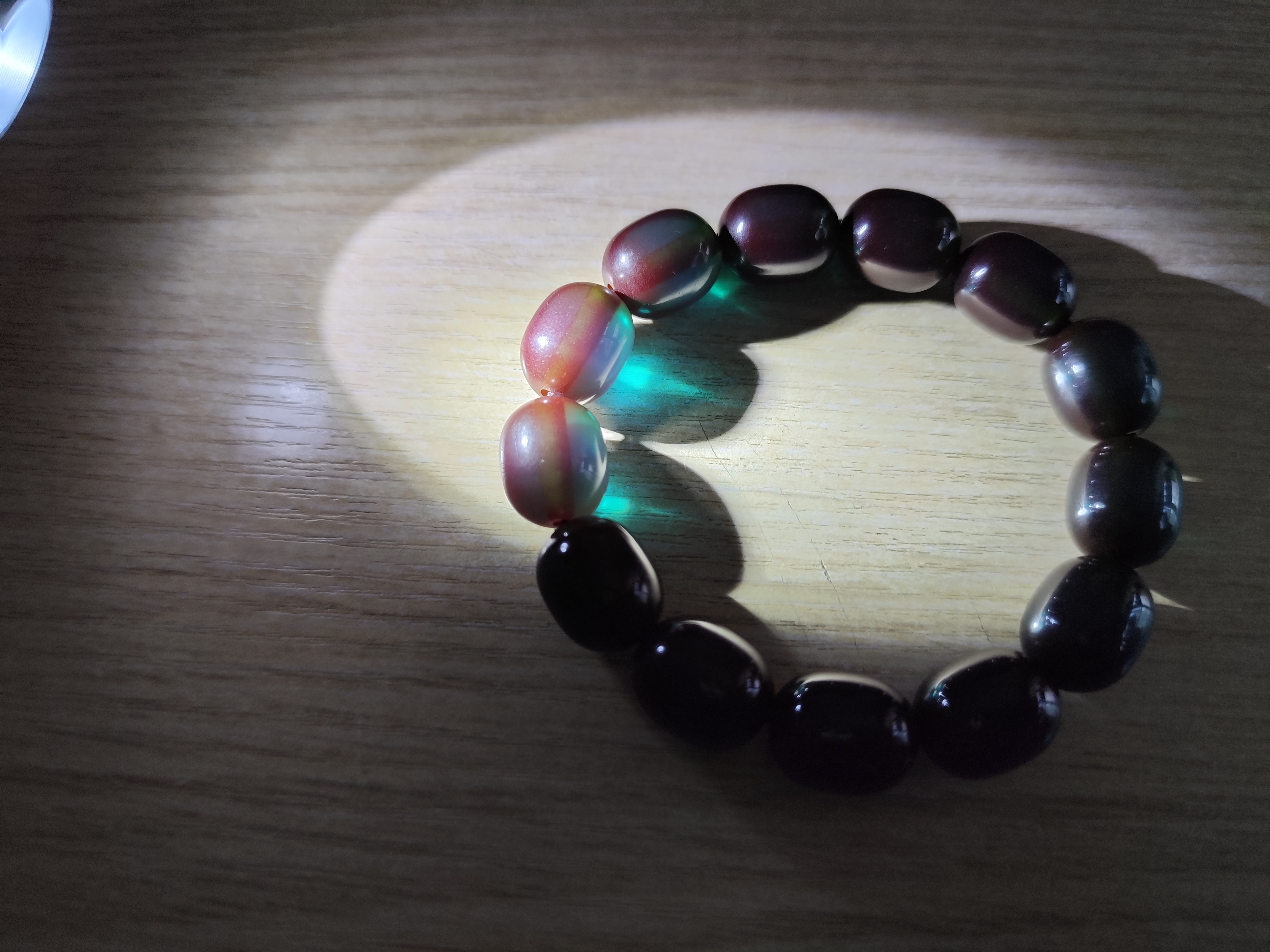 古蜜蜡 如何买到称心如意好的蜜蜡？记住这三点就可以了！_搜狐网