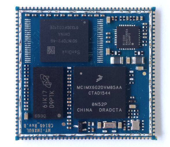 NXP En Zhi Pu Freescale flying the Carl I MX6UL Core board