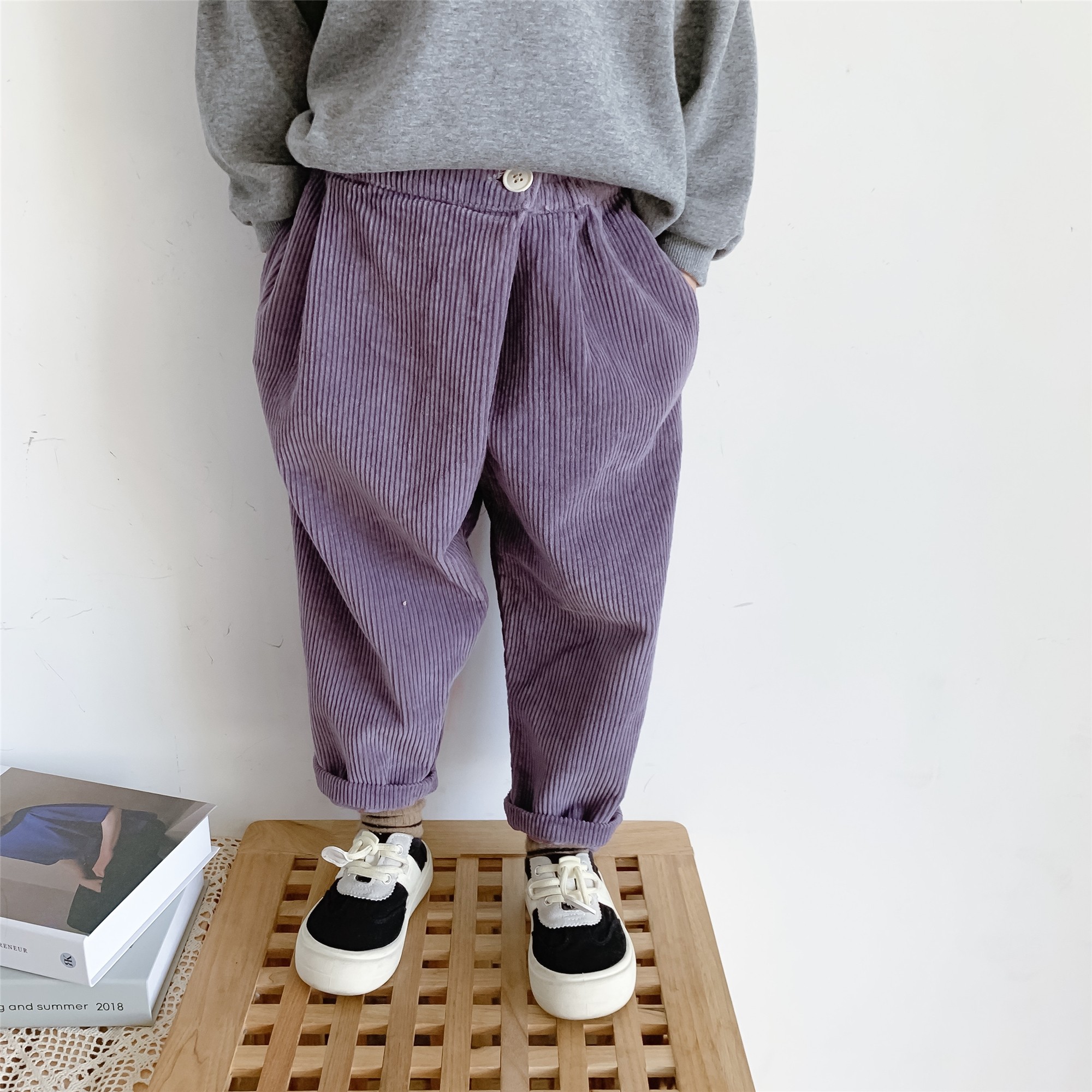 Doubaojun 2022 Spring and Autumn Korean version of boys and girls baby Western style casual pants thickened corduroy roti pants tide